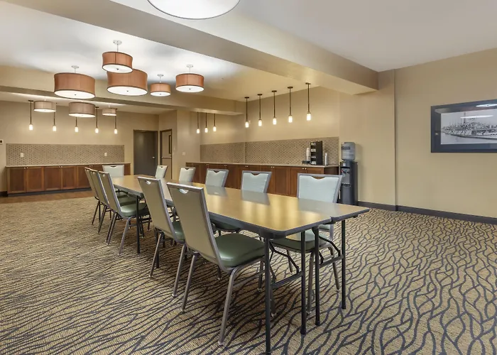 Best Western Plus Columbia River Inn