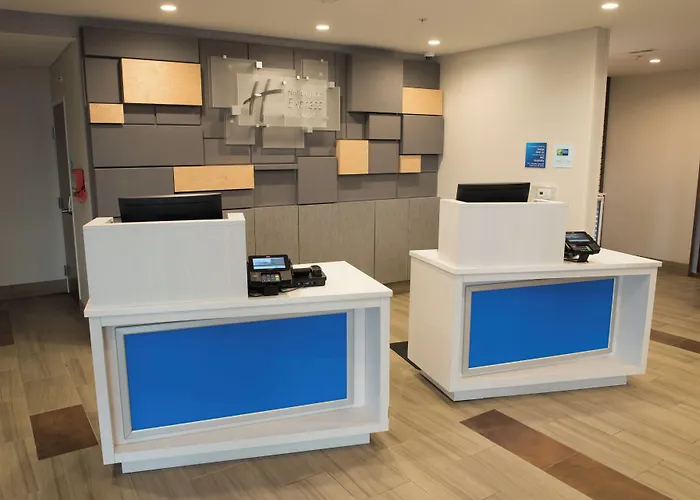 Holiday Inn Express & Suites - Dayton Southwest By Ihg