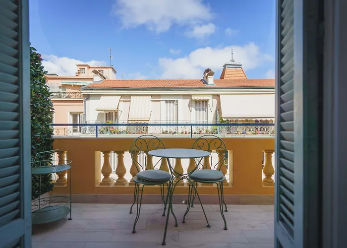 Hotel Gounod Fully Renovated