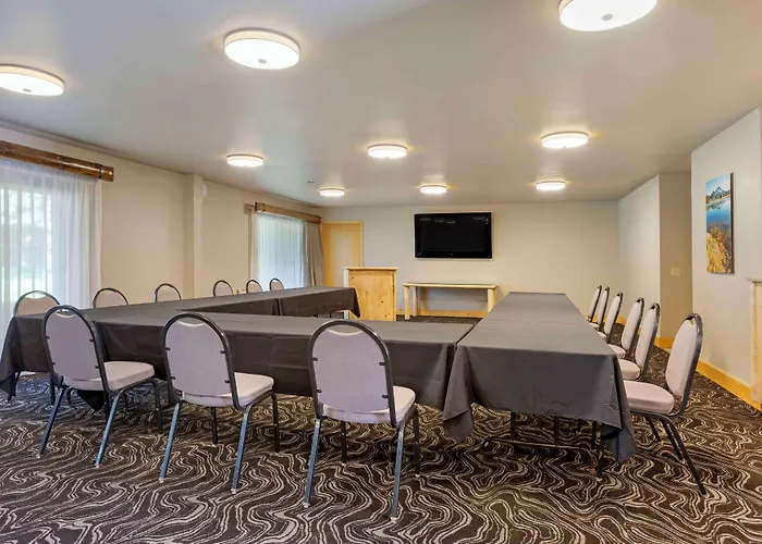 Best Western Ponderosa Lodge