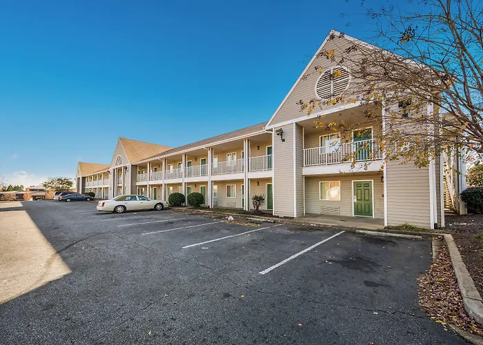 Hometowne Spartanburg - Asheville Highway