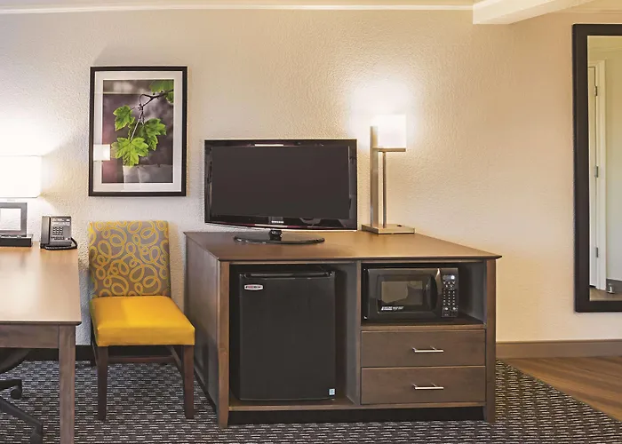 La Quinta By Wyndham Fort Worth North