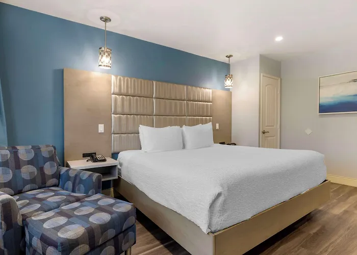 Best Western Orange Plaza