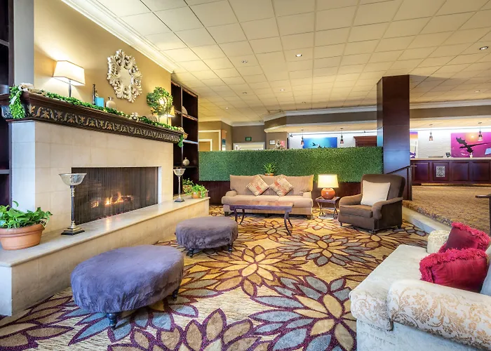 Anaheim Majestic Garden Hotel
