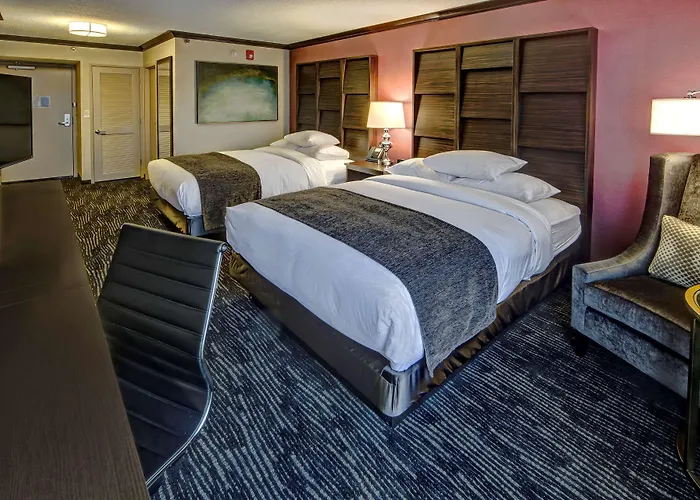 Doubletree By Hilton Decatur Riverfront