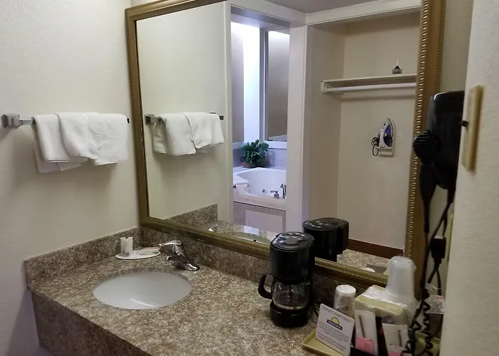Days Inn By Wyndham Leesville