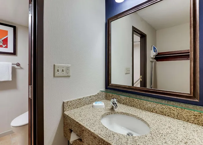 Drury Inn & Suites St. Louis St. Peters