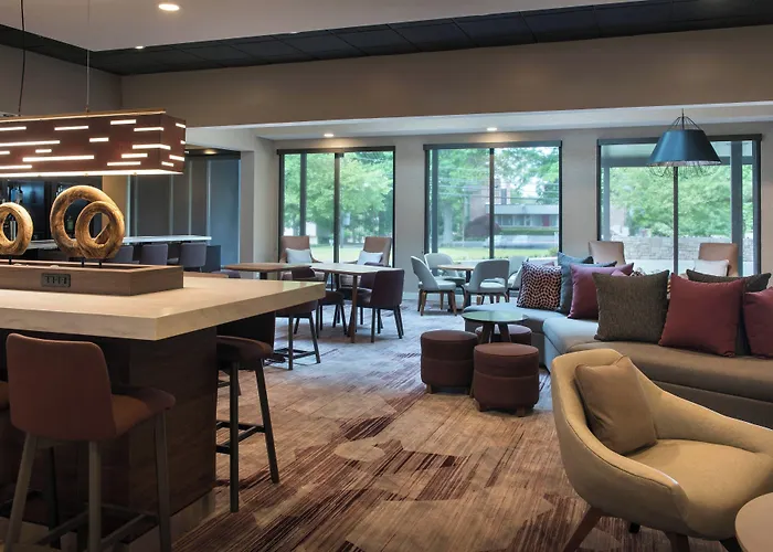 Courtyard By Marriott Lincroft Red Bank