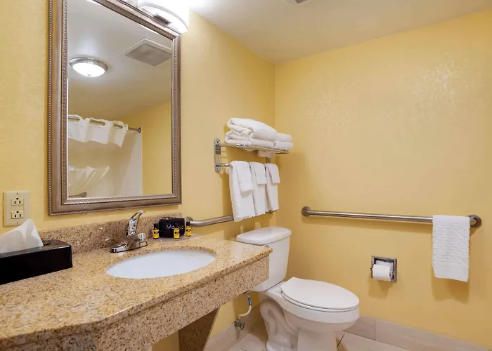 Best Western Plus Oak Mountain Inn