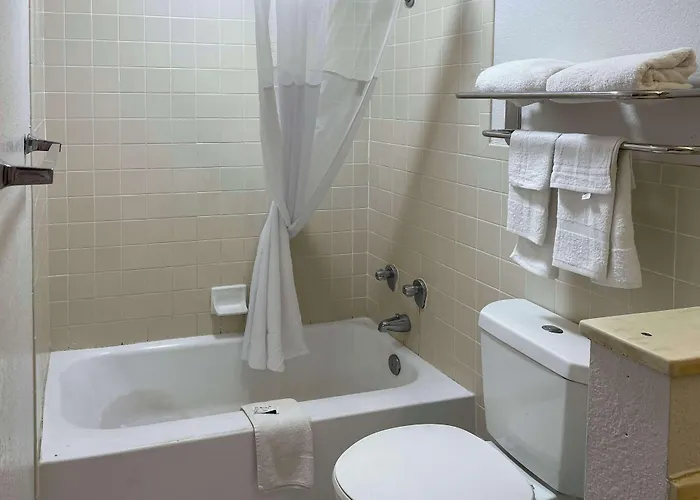 Motel 6 Opelika Al