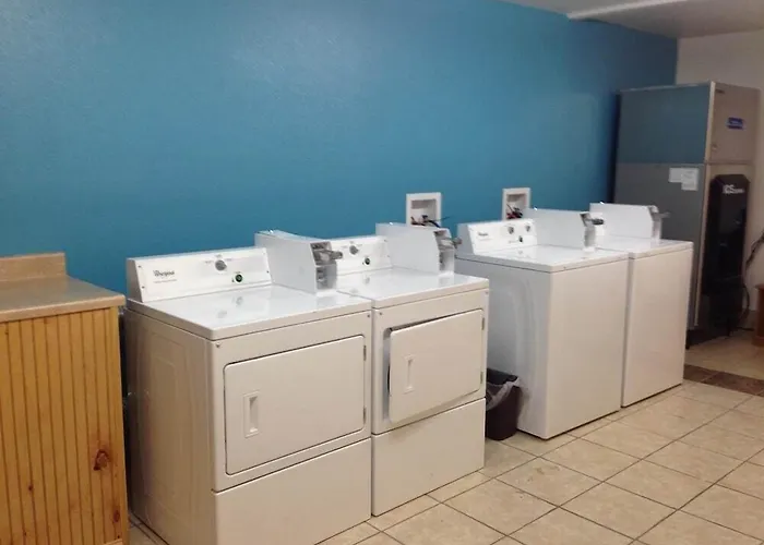 Motel 6-Sedalia, Mo