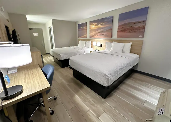 Days Inn By Wyndham Holland