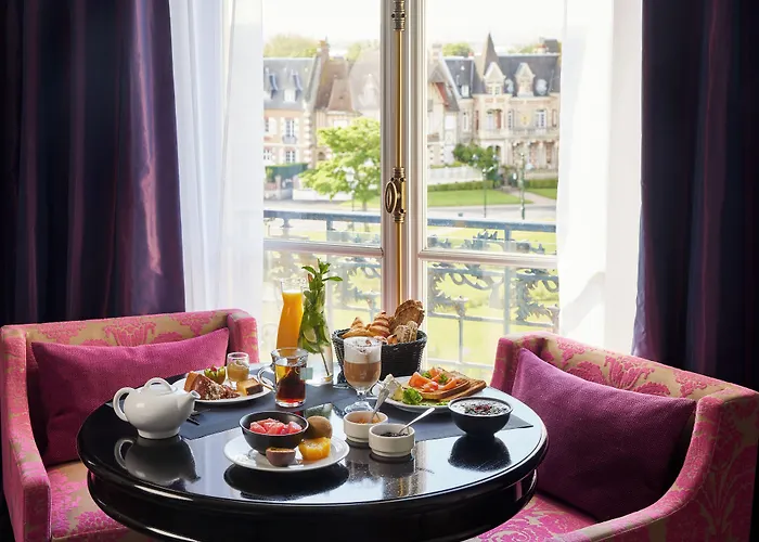 Le Grand Hotel de Cabourg - MGallery Hotel Collection