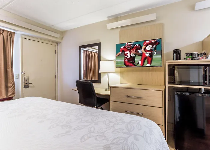 Red Roof Inn Plus+ Nashville North Goodlettsville
