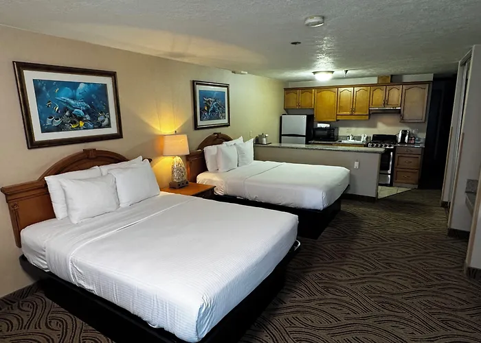 Promenade Inn & Suites Oceanfront