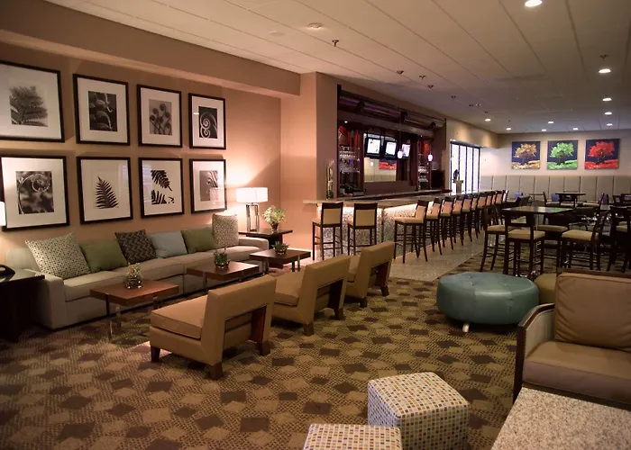 Doubletree By Hilton St. Louis At Westport