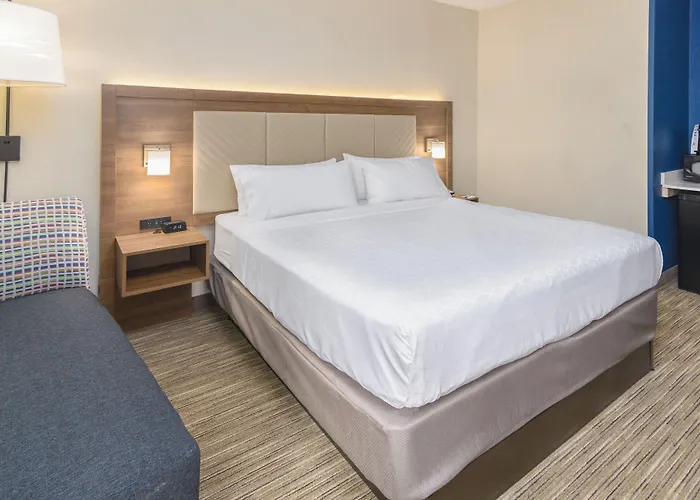 Holiday Inn Express Southington By Ihg