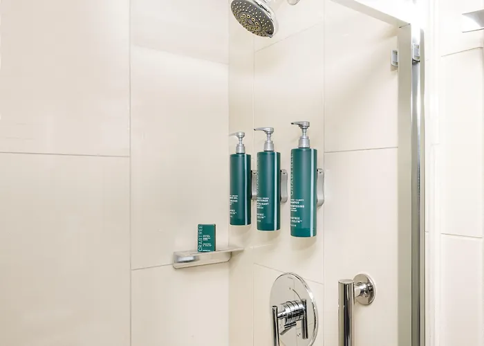Doubletree By Hilton Hotel Newark Airport