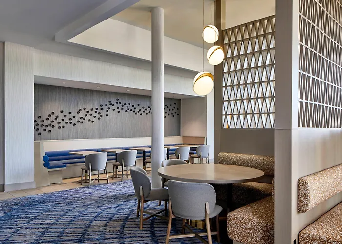 Delta Hotels By Marriott Toledo
