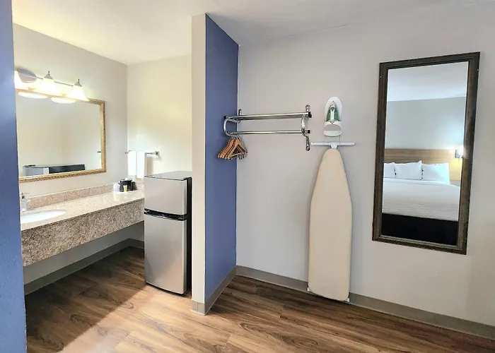 Days Inn By Wyndham Portland/Corpus Christi