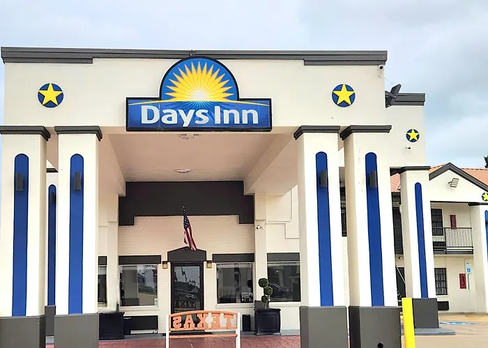Days Inn By Wyndham Orange