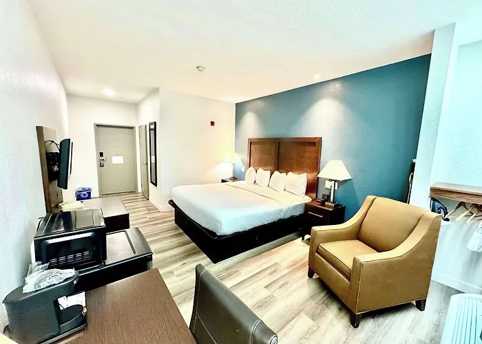 Baymont By Wyndham Richmond I-70