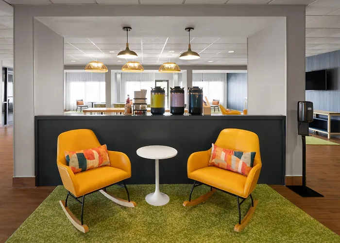 Spark By Hilton Decatur
