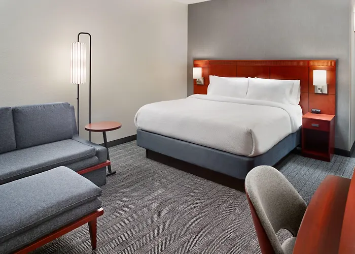 Courtyard By Marriott Charlottesville