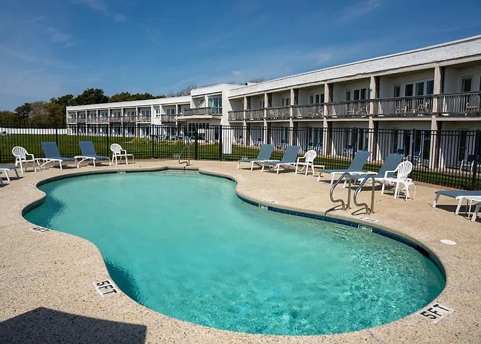 Surf & Sand Beach Motel