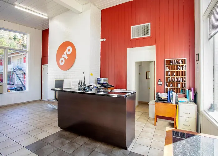 Oyo Hotel Kalama