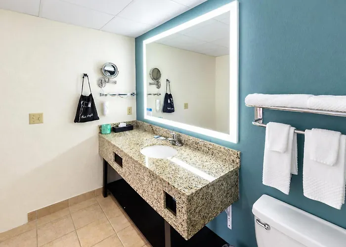 Sleep Inn & Suites Near Spirit Mountain