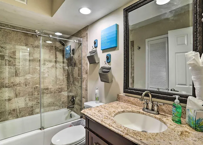 Sea La Vie: Sunny Indian Rocks Beach Condo!