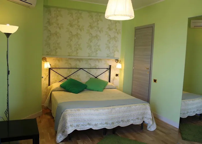 Axia B&B, 900mTerme dei Papi, 6min dalla città,PARK privato