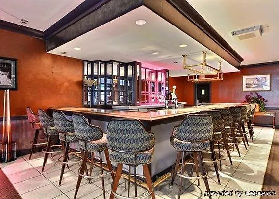 Holiday Inn Youngstown-North Metroplex Ctr
