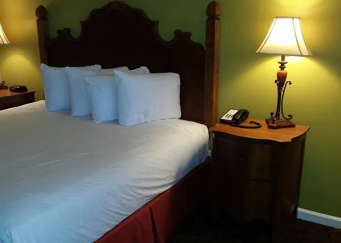 Kentucky Lake Inn