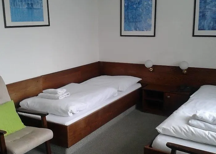 Hotel Saloon