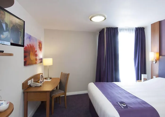Premier Inn Braintree - A120