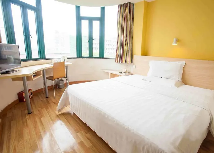 7Days Inn Changsha Wuyi Avenue Yinbin Road Metro Station