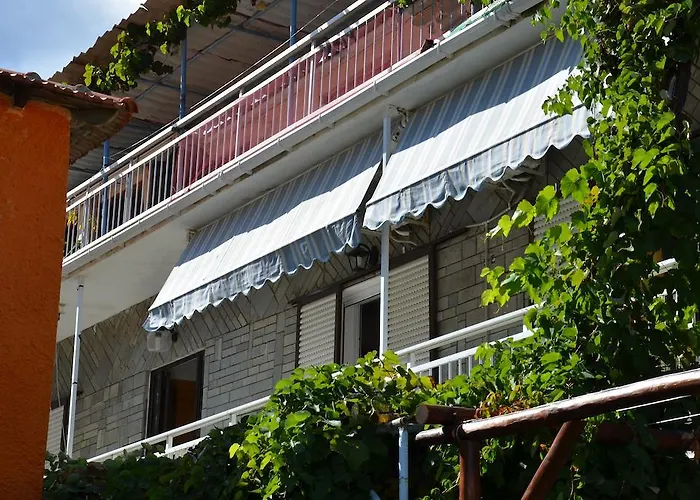 Chrisi Akti Hotel