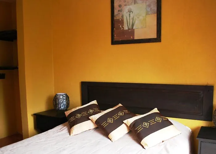 Melrost Airport Bed & Breakfast