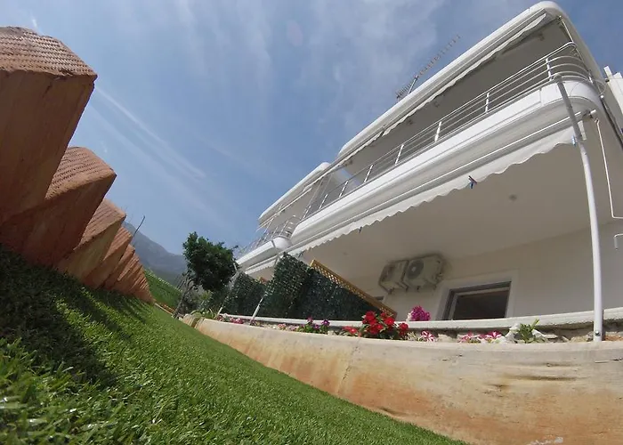 Riviera Rooms
