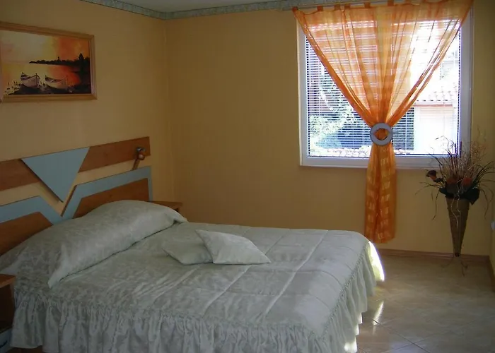 Dari Guest Rooms Стаи За Гости Дари