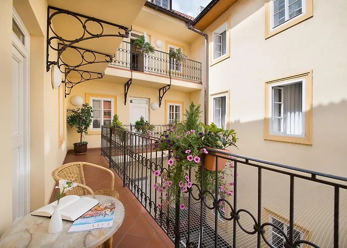 Boutique Hotel Constans