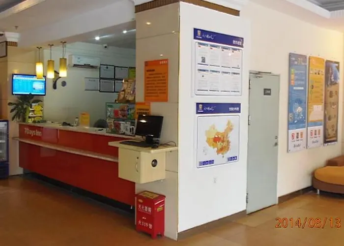 7 Days Inn Meizhou Wuzhou City Bus Station