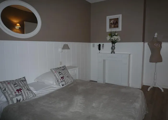 The Originals Access, Hostellerie Des Pins, Montelimar