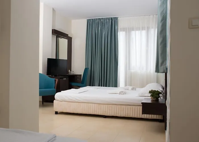 Ema Hotel