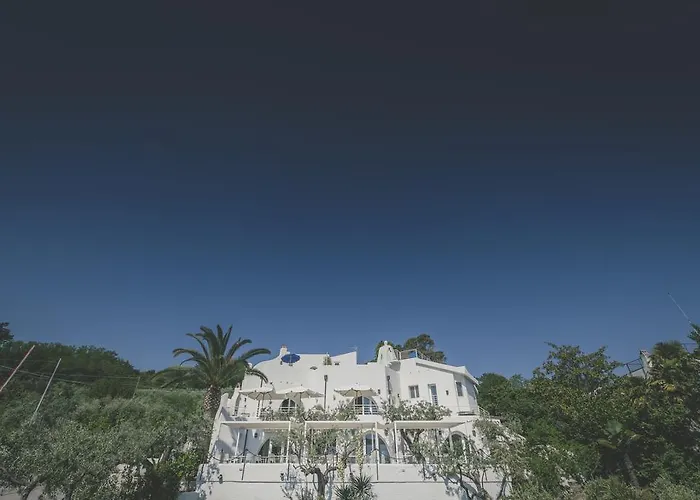 Villa Vignola Hotel