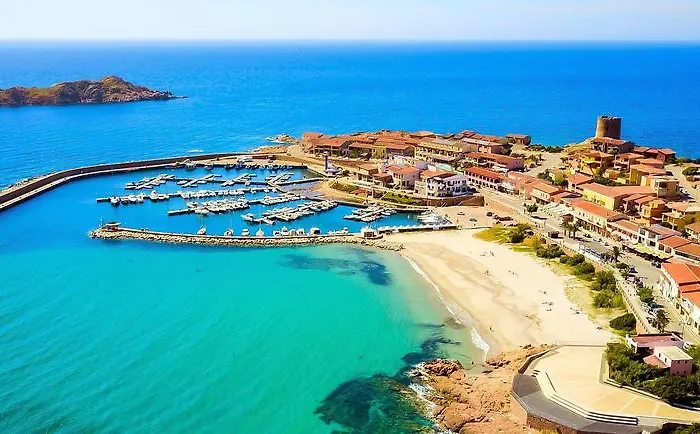 Aparthotel A.I.R. Isola Rossa Borgo Di Mare