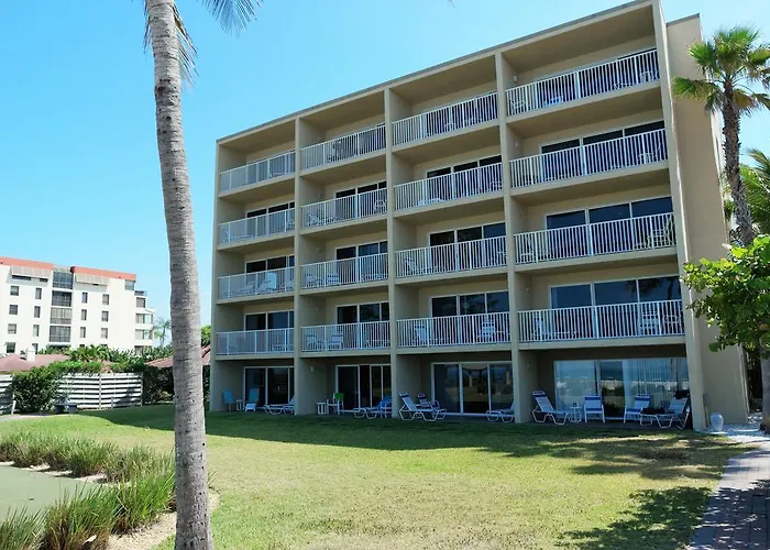 Gulf And Beach View Apartment 403