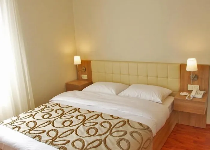 B-Suites Hotel Spa & Wellness